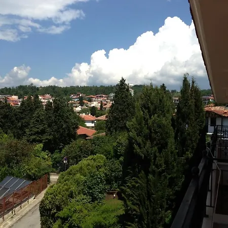 Ξενοδοχείο Kiparisite 4*