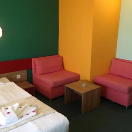 Kiparisite ساني بيتش