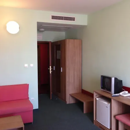 Otel Kiparisite