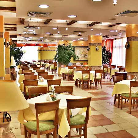 Kiparisite 4* Sluneční pobřeží