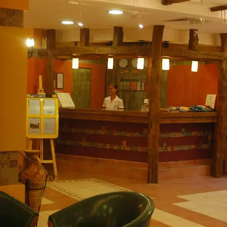 Kiparisite Szálloda 4*