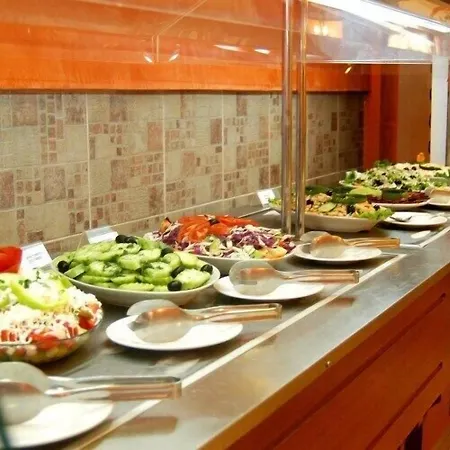 Kiparisite Szálloda 4*