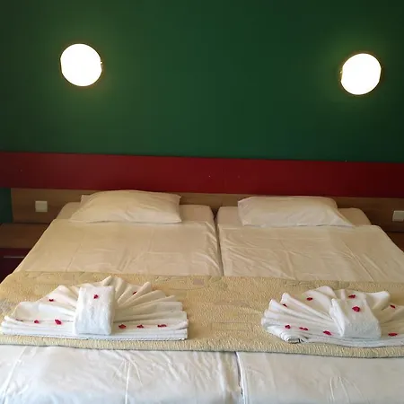 Kiparisite Szálloda 4*